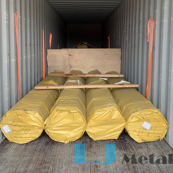 S31803/1.4462 pipe loaded in 40ft container